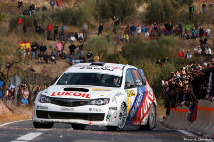 http://www.rallyracc.com/2011/online/_info/_fotos/m_Flodin2_RACC_2.jpg