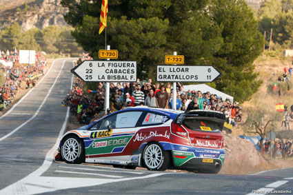 http://www.rallyracc.com/2011/online/_info/_fotos/m_Latvala3_RACC_2.jpg